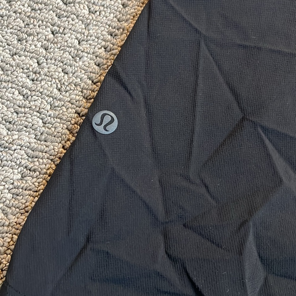 Men’s Lululemon License to Train Black 7” Athletic Shorts - Picture 12 of 15